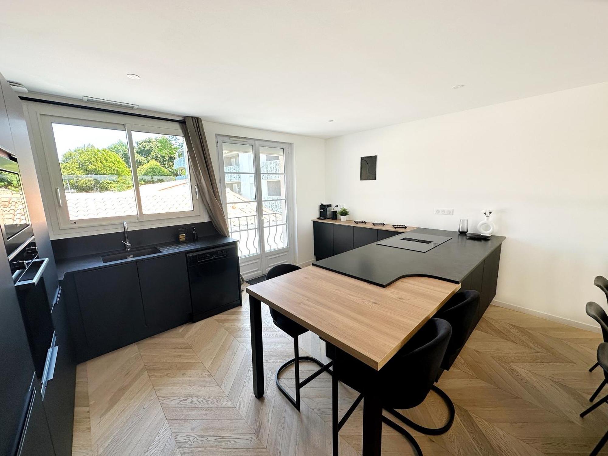 Les Appartements Du Carnot - Terrasses Et Jardins La Rochelle  Eksteriør billede