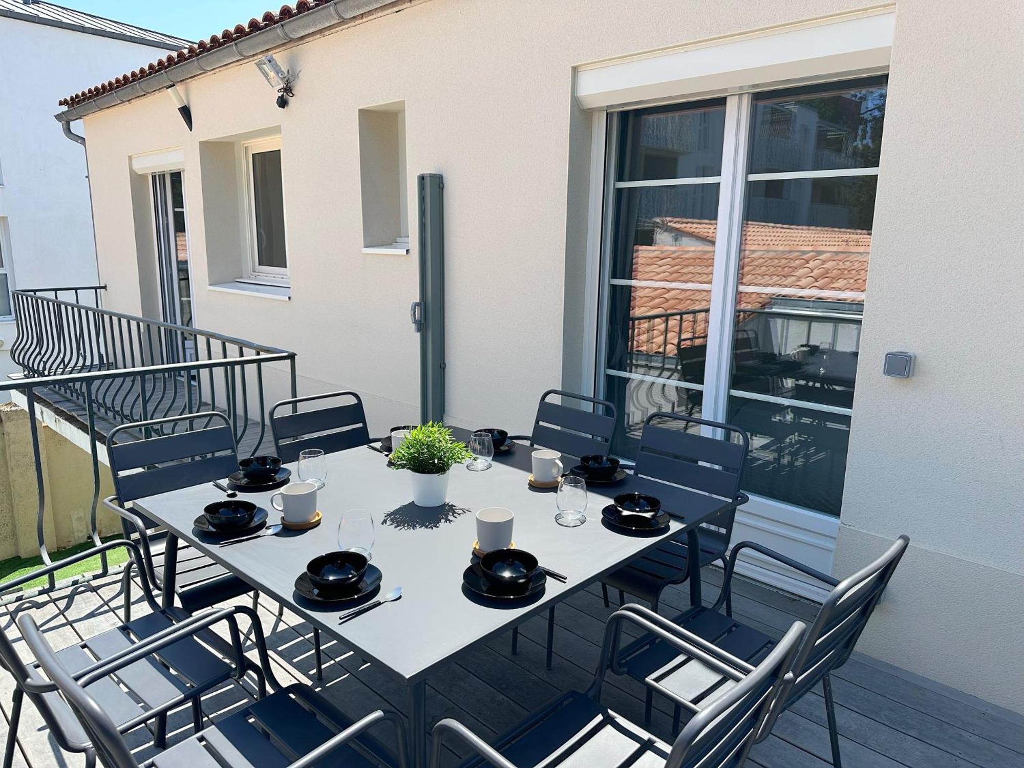 Les Appartements Du Carnot - Terrasses Et Jardins La Rochelle  Eksteriør billede